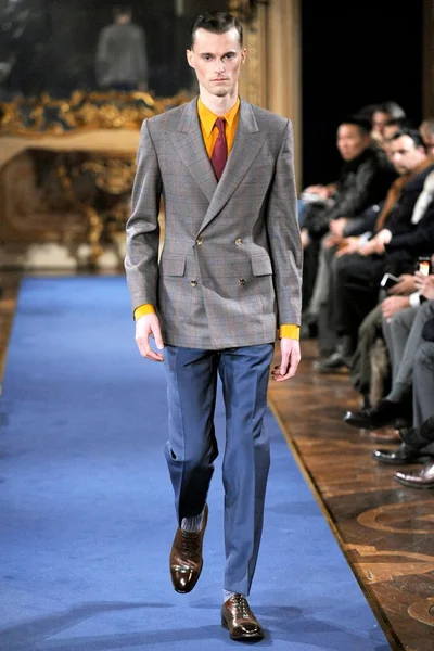 Look 21